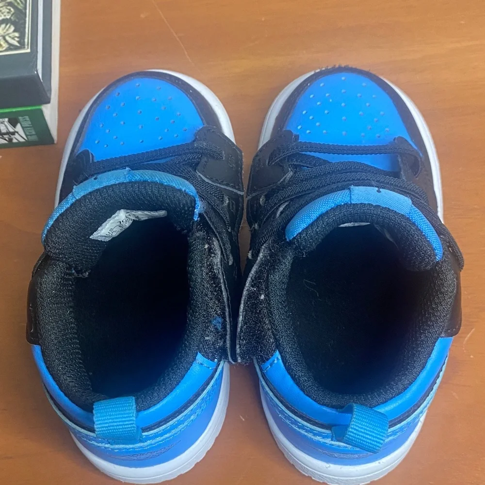 Nike Air Jordan 1 Low Alt Toddler Black and University Blue Low-Top Sneakers